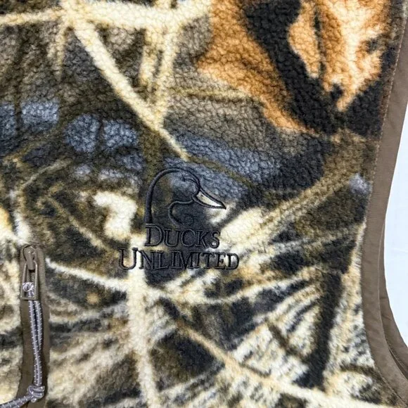 Whitewater Windblocker Vest Men’s XL Ducks Unlimited Camo NWT